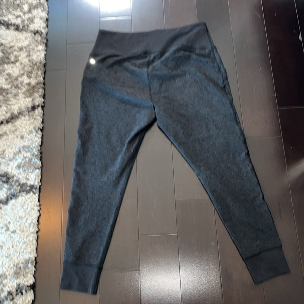 Zelle Joggers Gray Size XL. Excellent Condition. NWOT - Picture 5 of 8